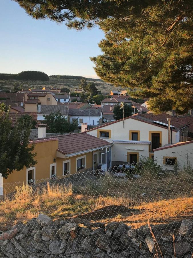 Casa Rural Los 7 Pinos De Gredos Наварредонда-де-Гредос Экстерьер фото