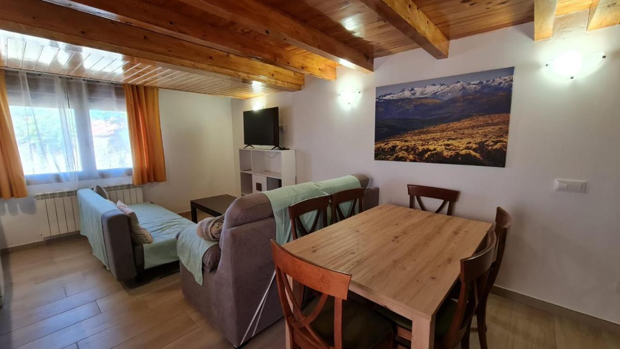 Casa Rural Los 7 Pinos De Gredos Наварредонда-де-Гредос Экстерьер фото