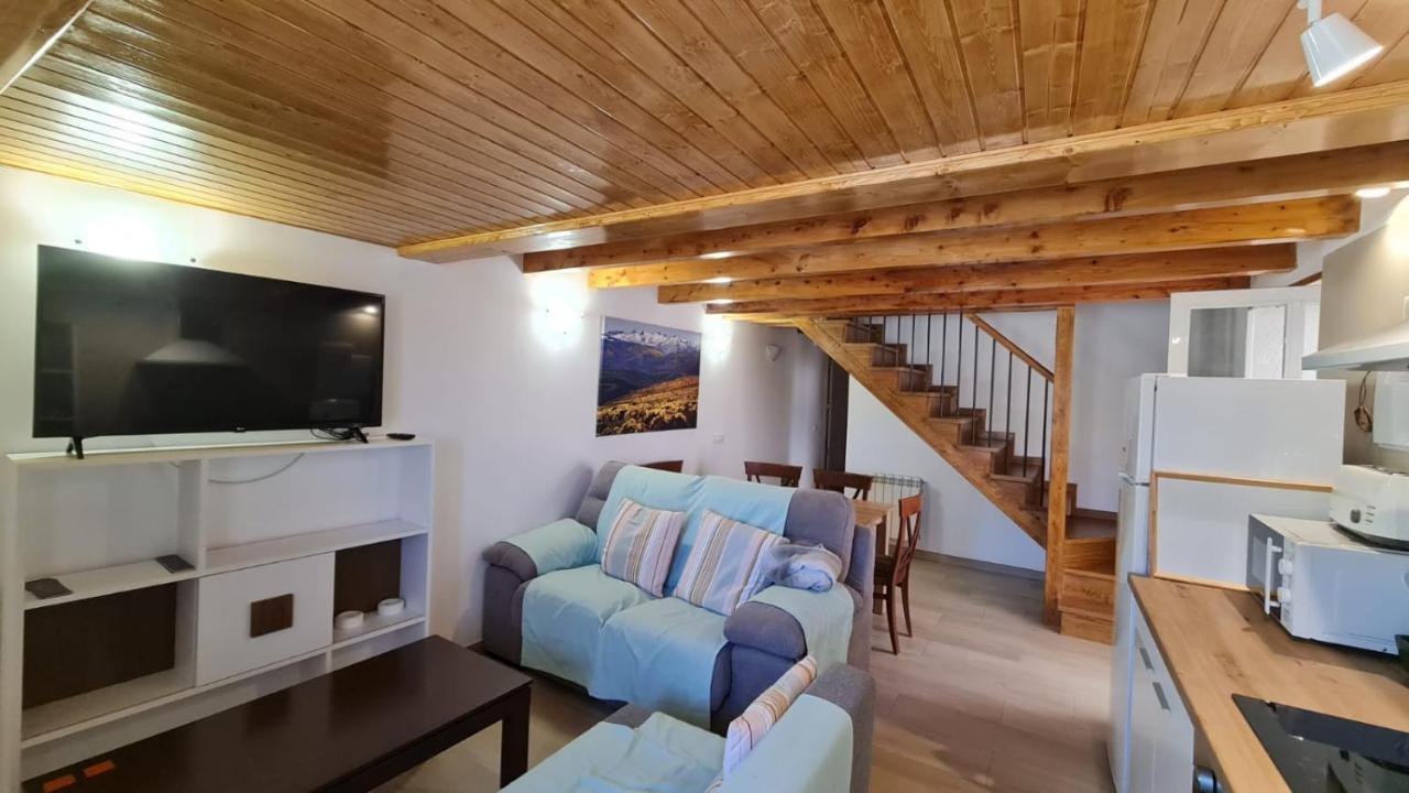 Casa Rural Los 7 Pinos De Gredos Наварредонда-де-Гредос Экстерьер фото