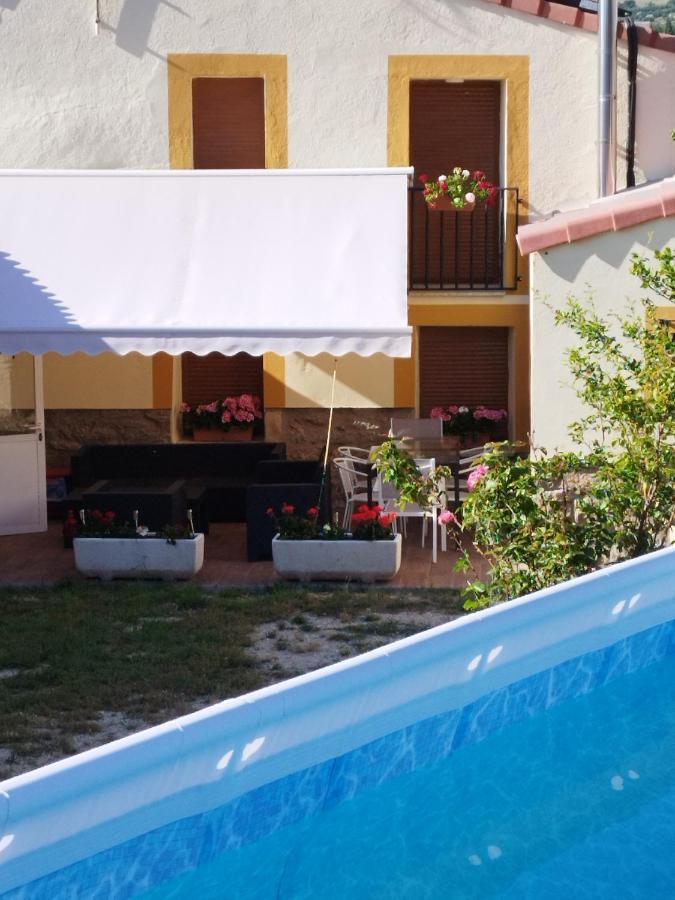 Casa Rural Los 7 Pinos De Gredos Наварредонда-де-Гредос Экстерьер фото